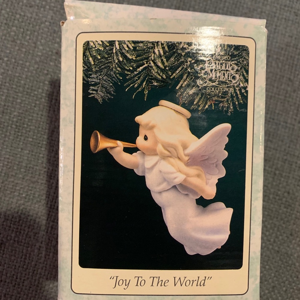 Precious Moments Christmas Tree Ornament Joy to the World Angel